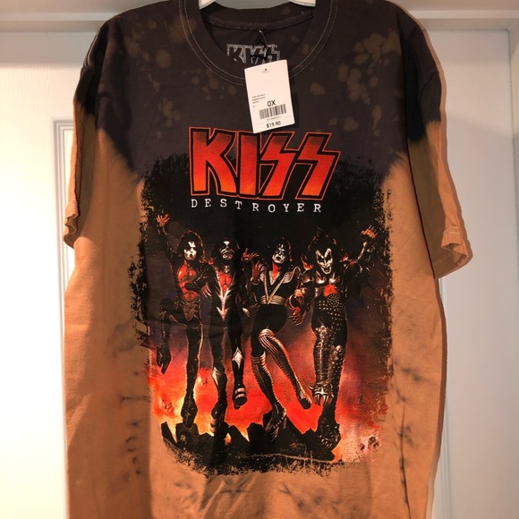 Forever 21 Tops - Forever 21 KISS Band Tee🖖🏽⬇️PRICE CUT ✂️✂️🖖🏽🚨